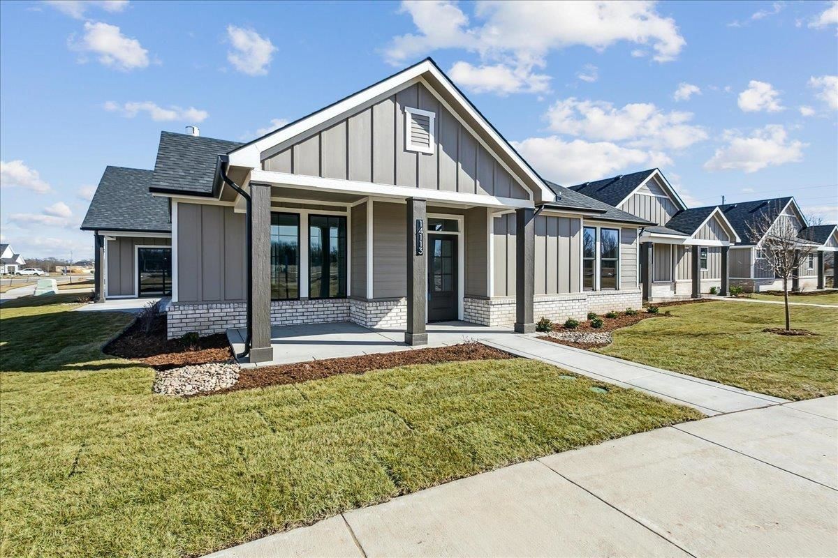 Clay - The Courtyards at Jacobs Farm: Wichita, Kansas - Perfection Builders