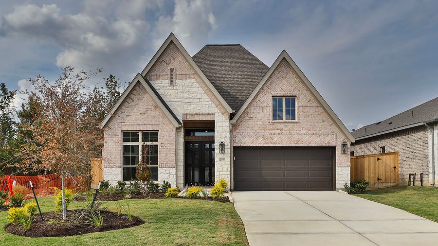 26448 North Wayland Chase (2529W)