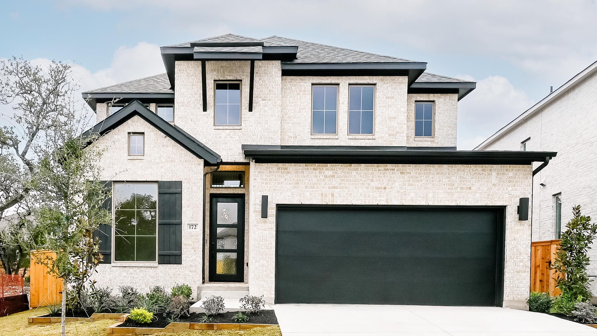 172 Basket Flower Loop (2527W)