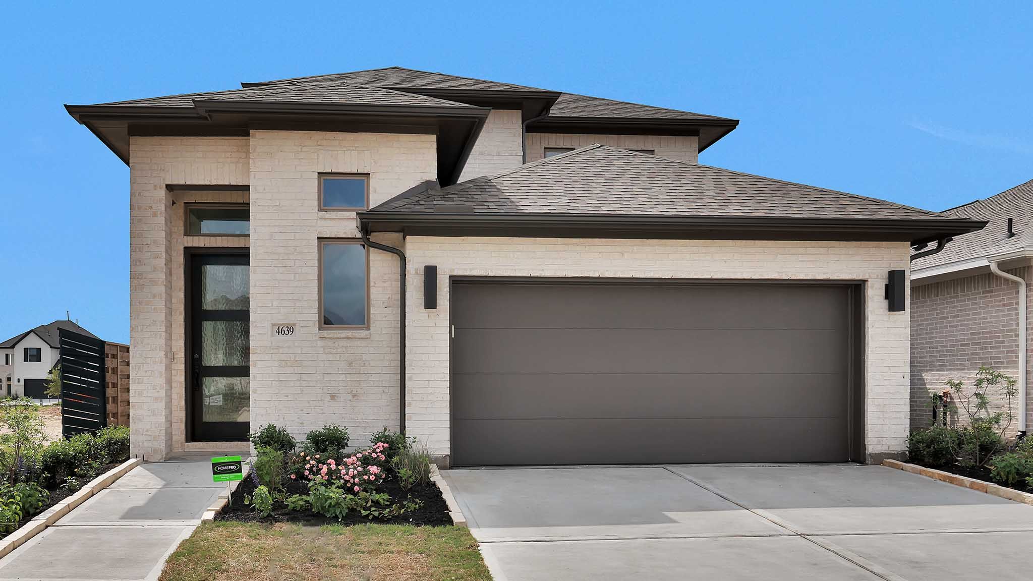 2392W - Austin Point 40': Richmond, Texas - Perry Homes