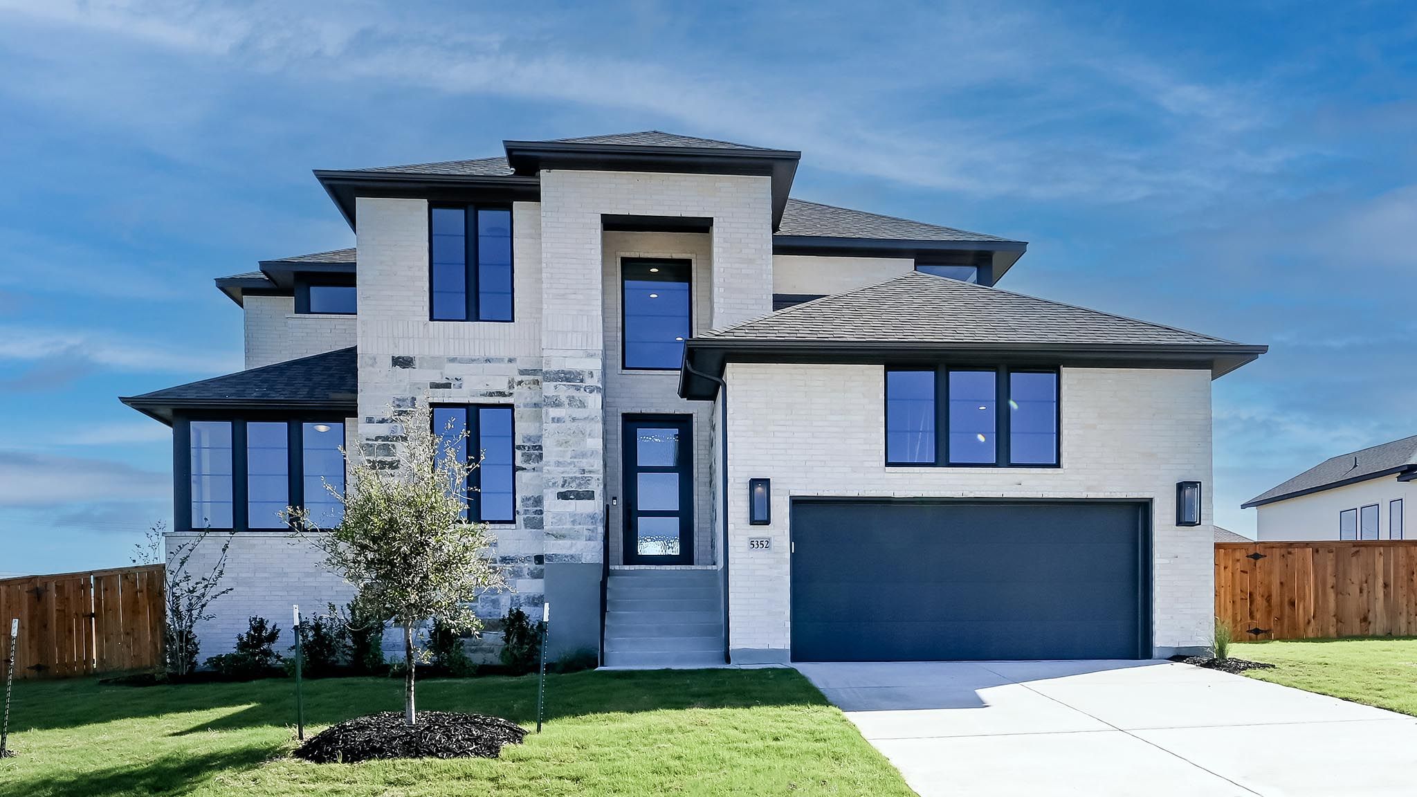 casa en Windborne 100' por Perry Homes