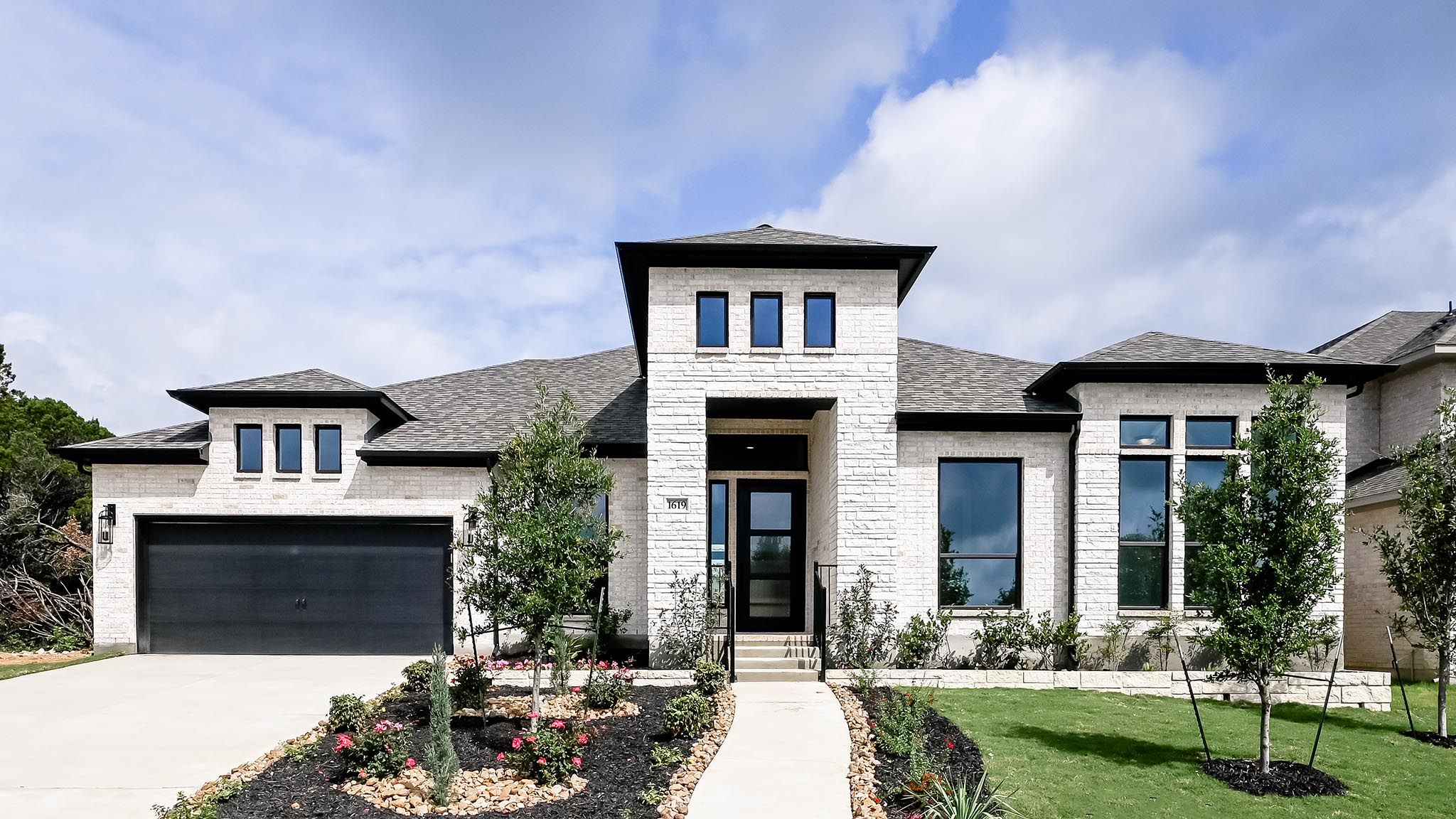 1619 Yardzen Lane (3334W)