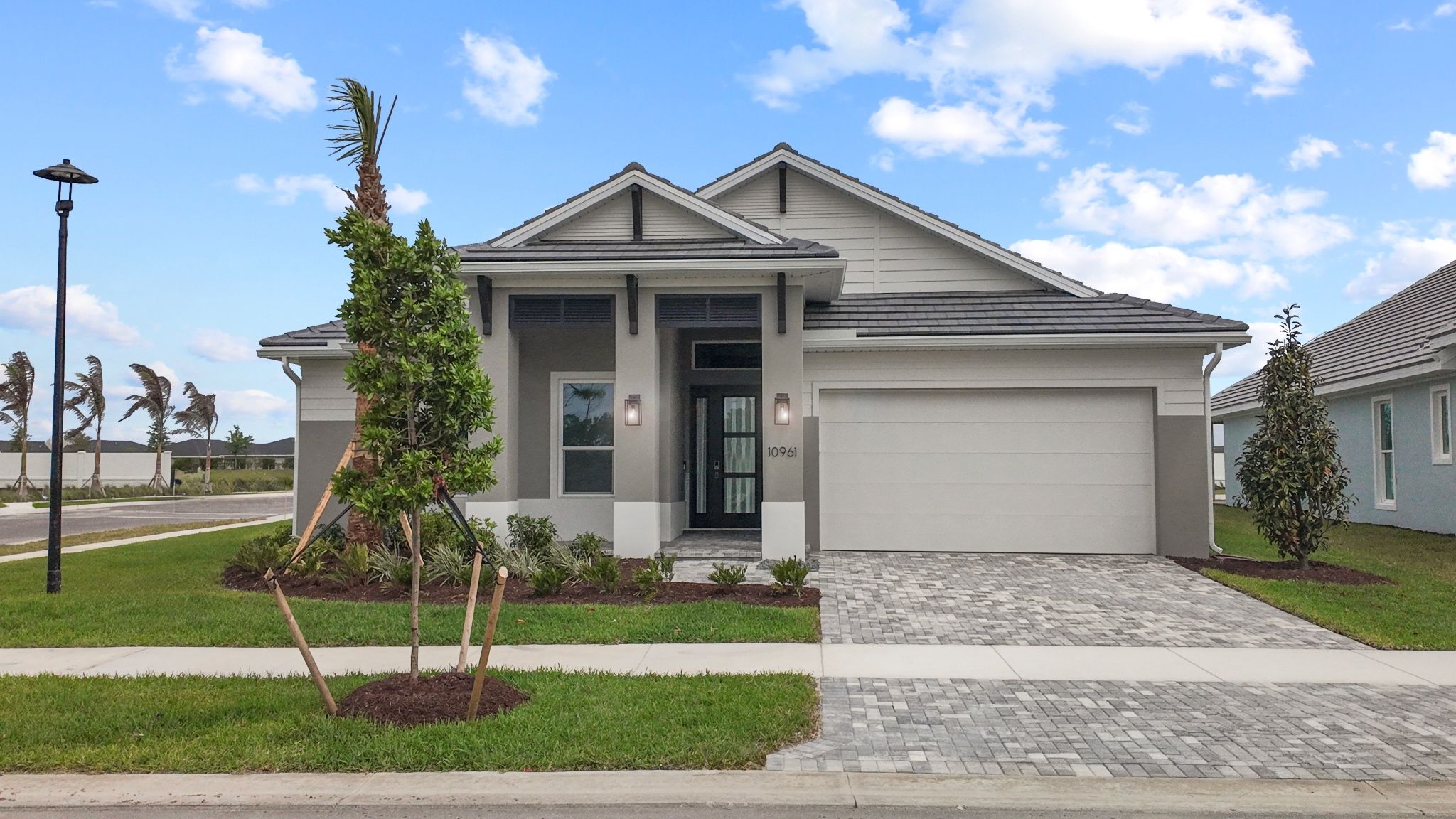10961 Northwest Glynlea Boulevard North (2546F)