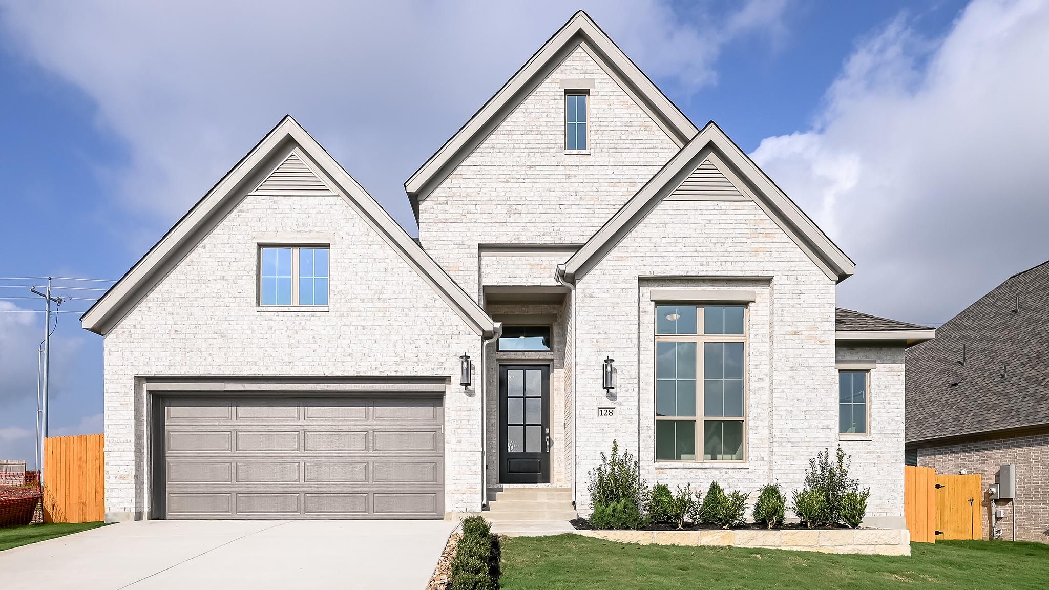 128 Krueger Way (2493W)