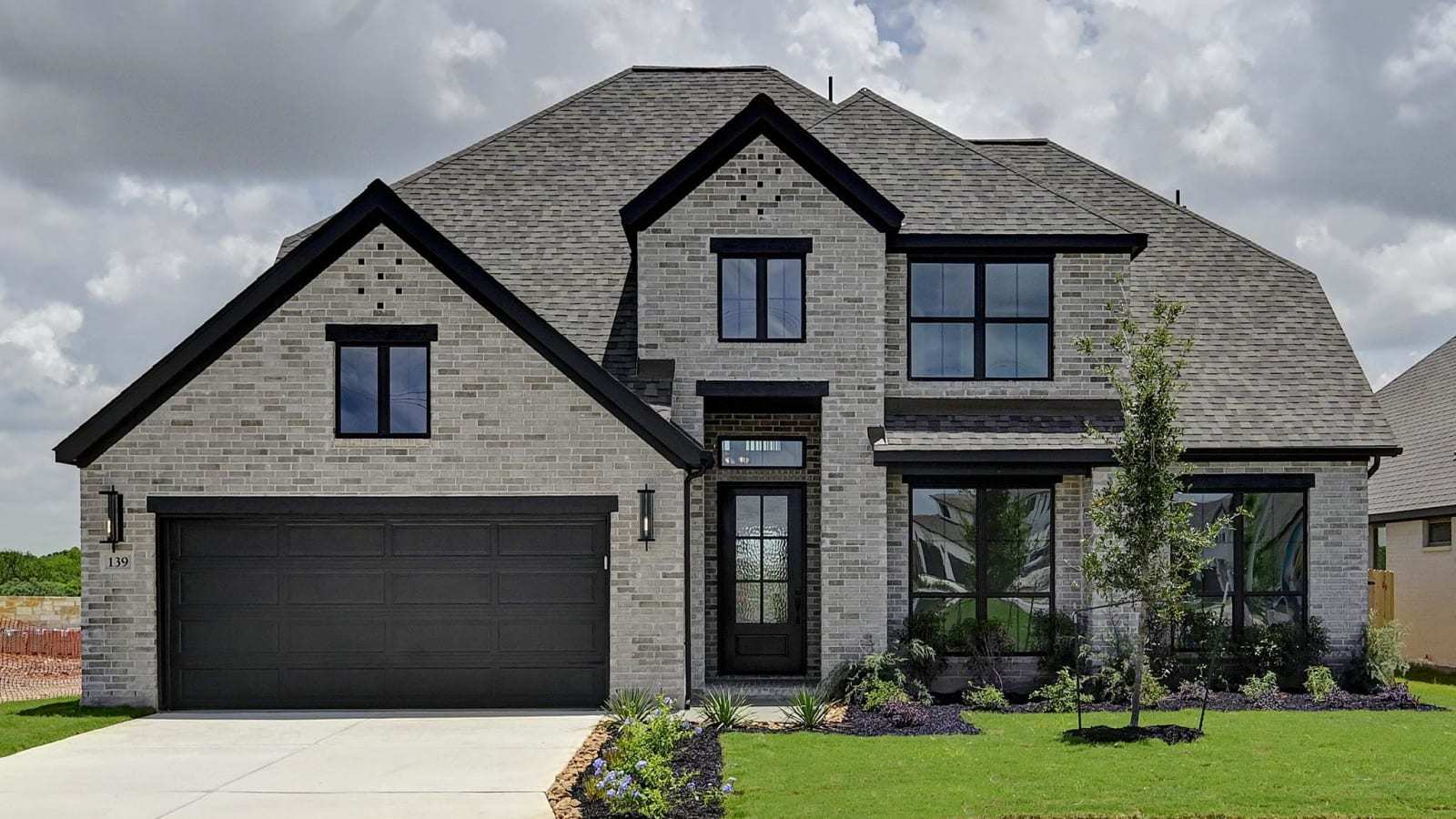 139 Hillside Park (3399W)
