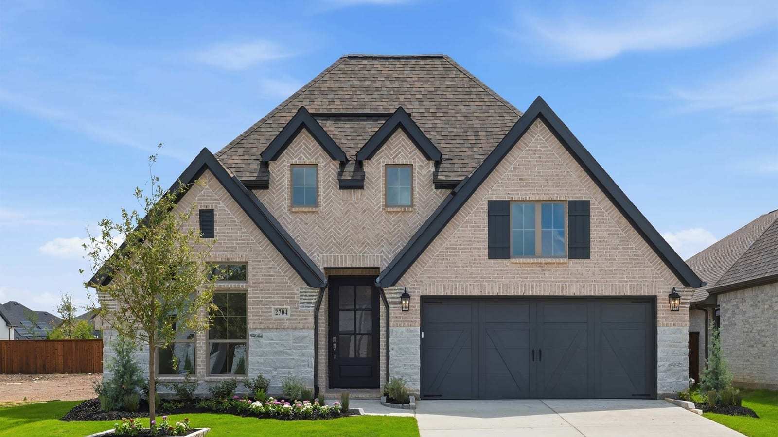 2704 Buckingham Lane