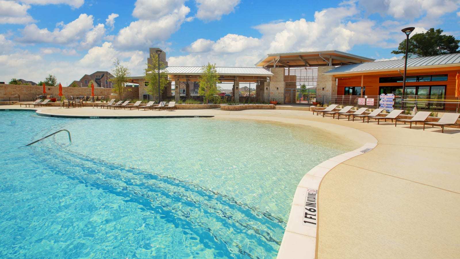 casa en Trinity Falls 45' por Perry Homes