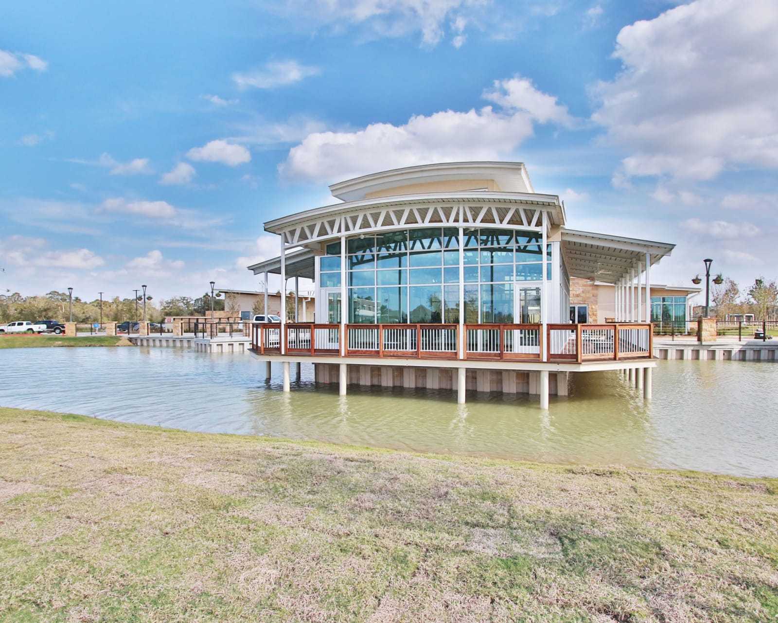 casa en Serenity 55+ Active Adult por Perry Homes