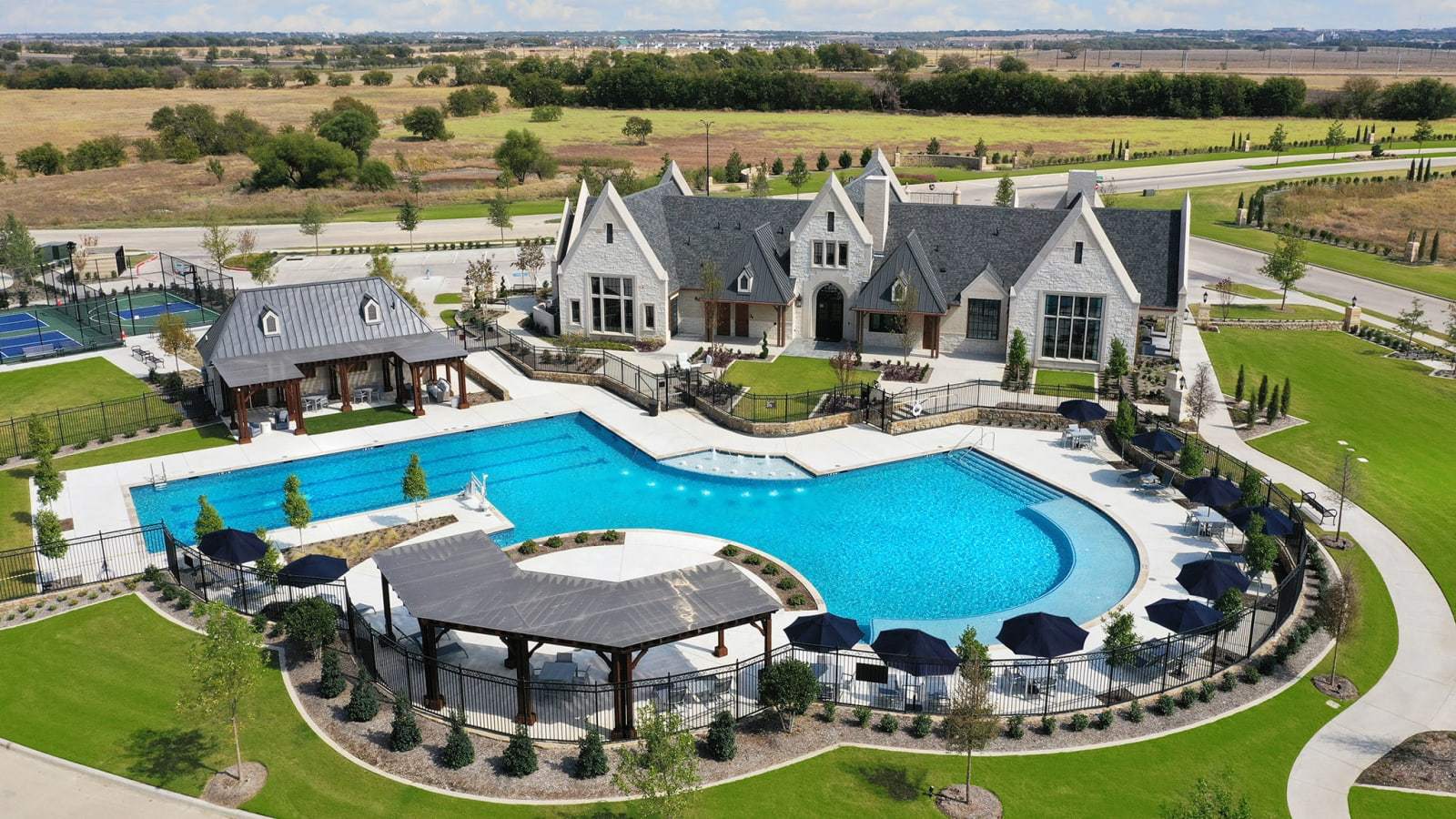 casa en Cambridge Crossing 50' por Perry Homes