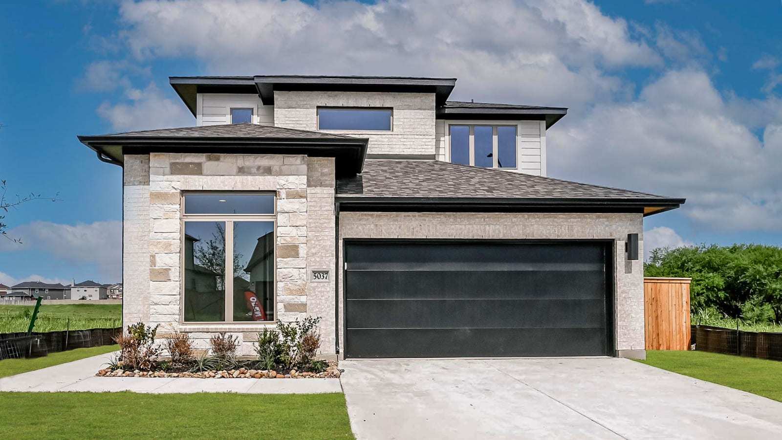 2370W - The Parklands 40'/50': Schertz, Texas - Perry Homes