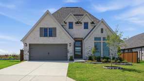 1001 Clearwater Drive (2574W)