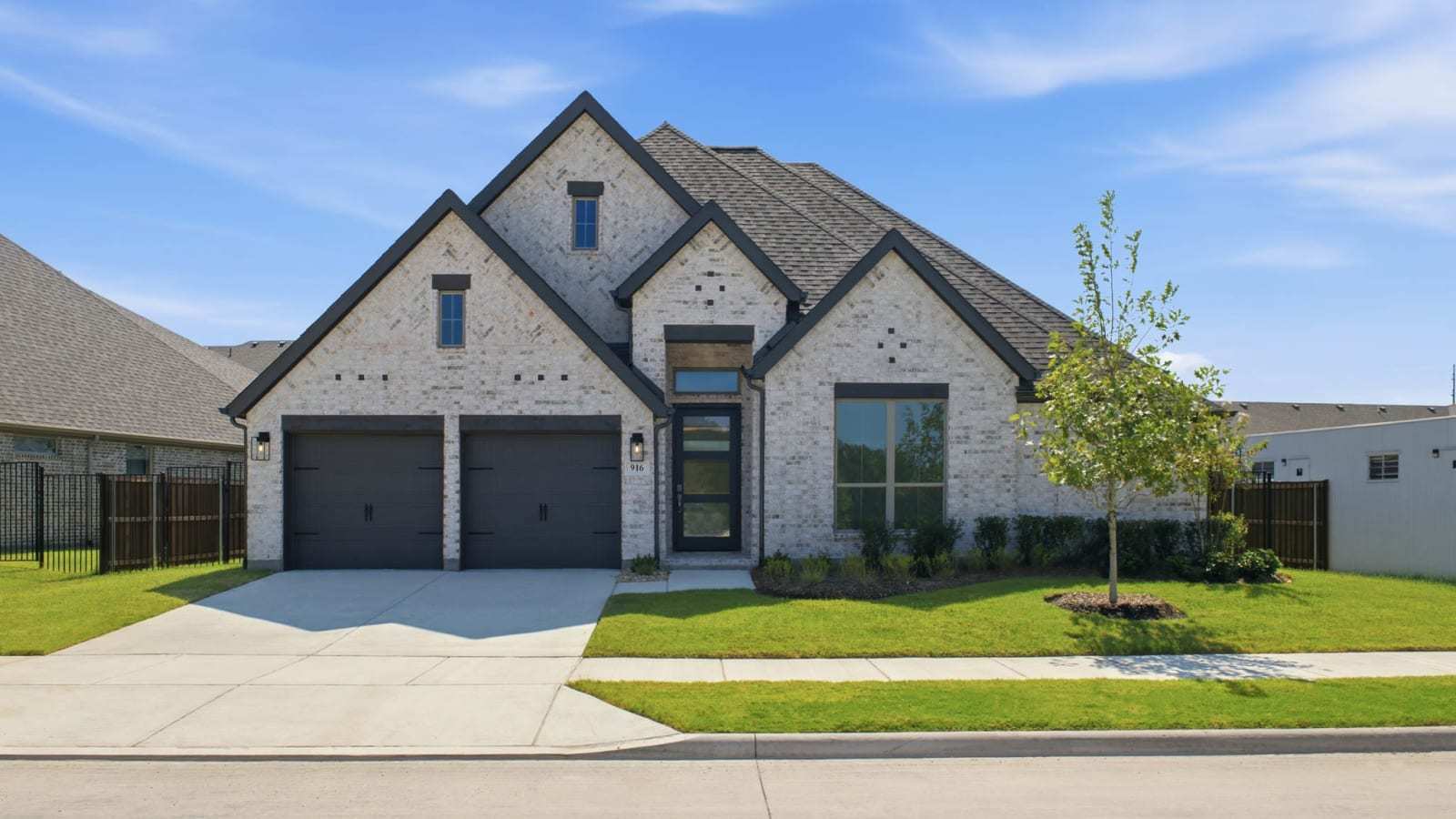 916 River Sky Road (2916W)
