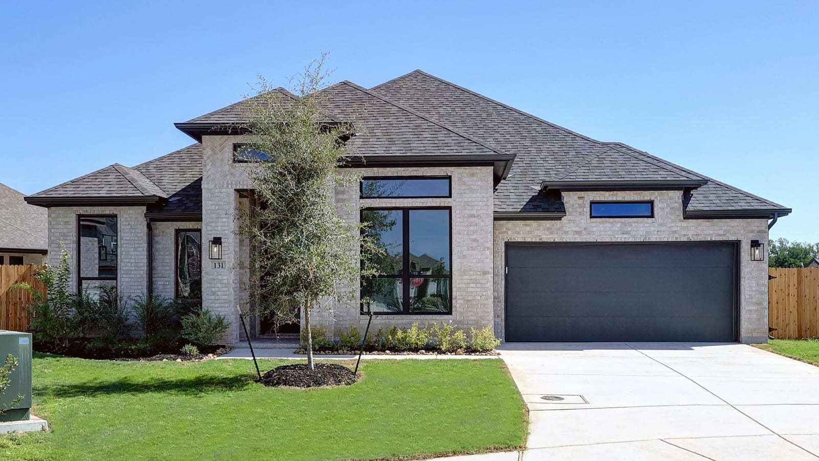 131 Pin Oak (3094W)