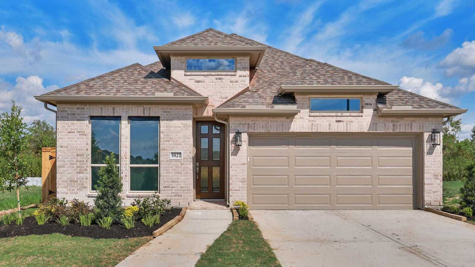 2169W - Valencia 45': Manvel, Texas - Perry Homes