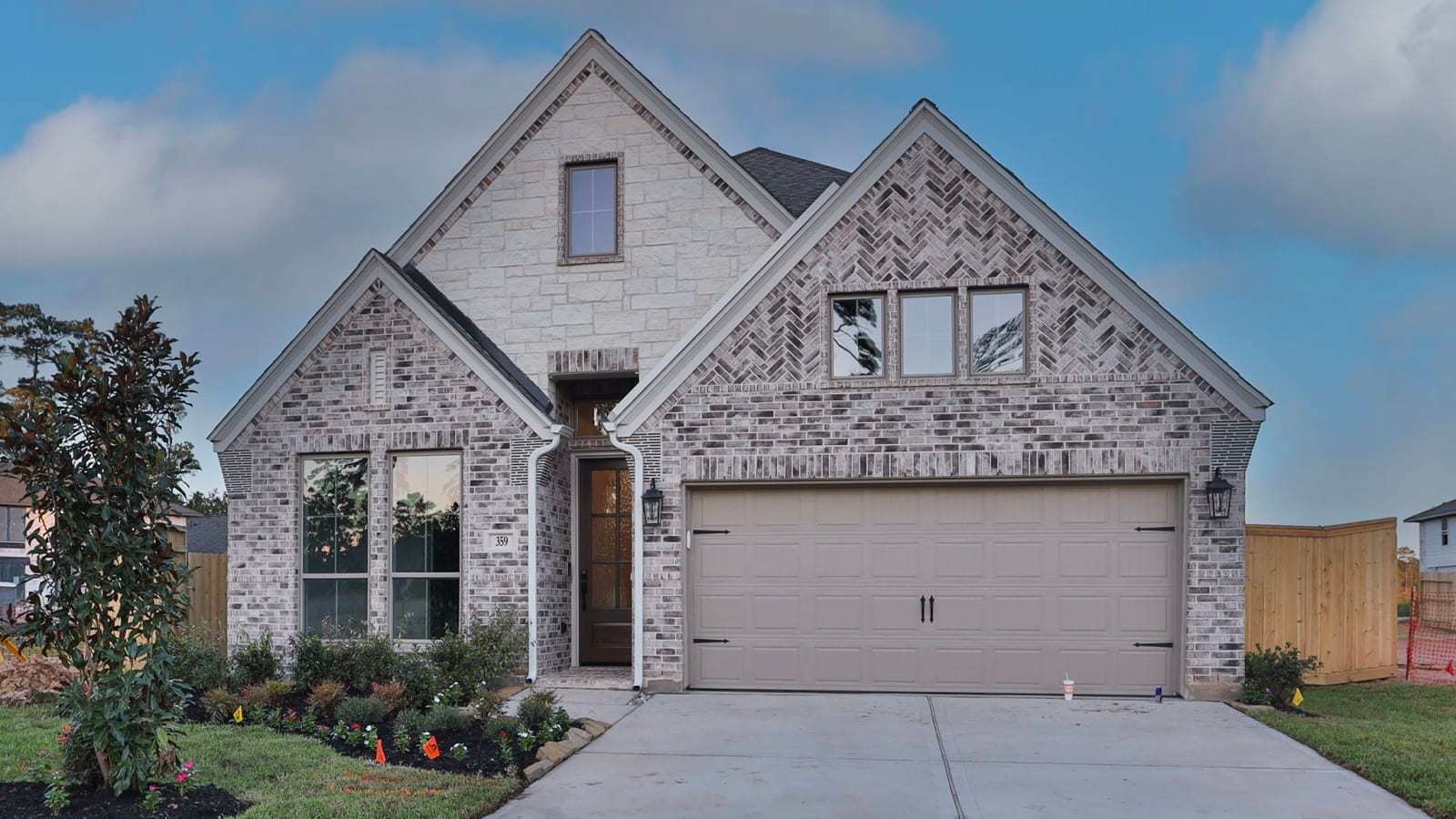 2169W - Grand Central Park 45': Conroe, Texas - Perry Homes