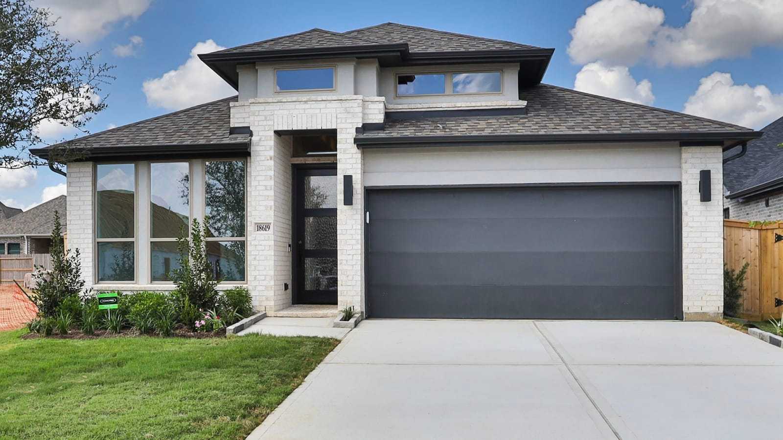 18619 Shamrock Isle Court (2169W)