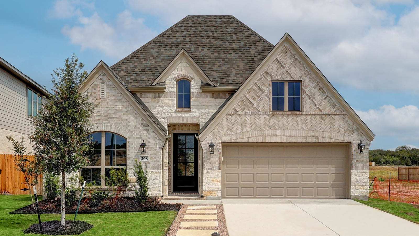 208 Mountain Oak (2545W)