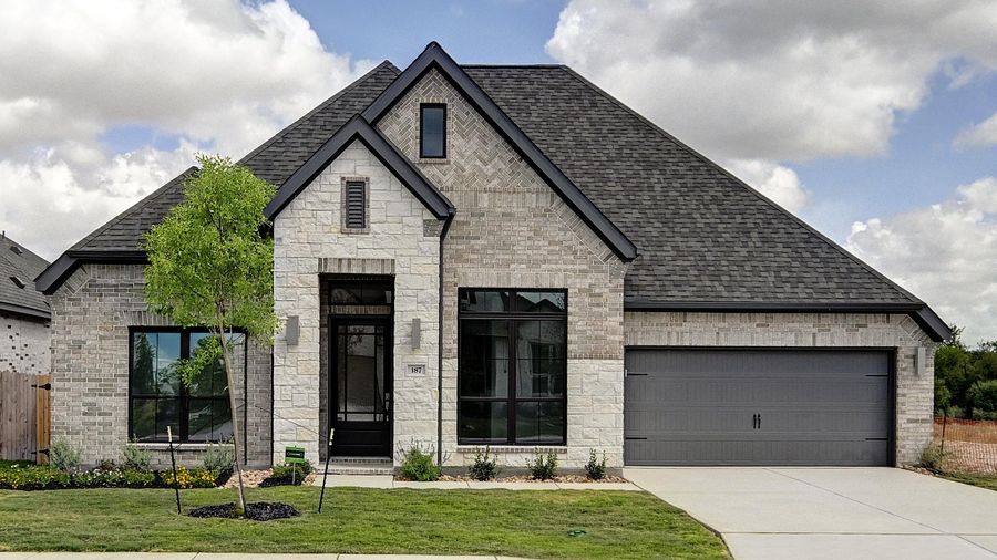 187 Lacey Oak (3080W)