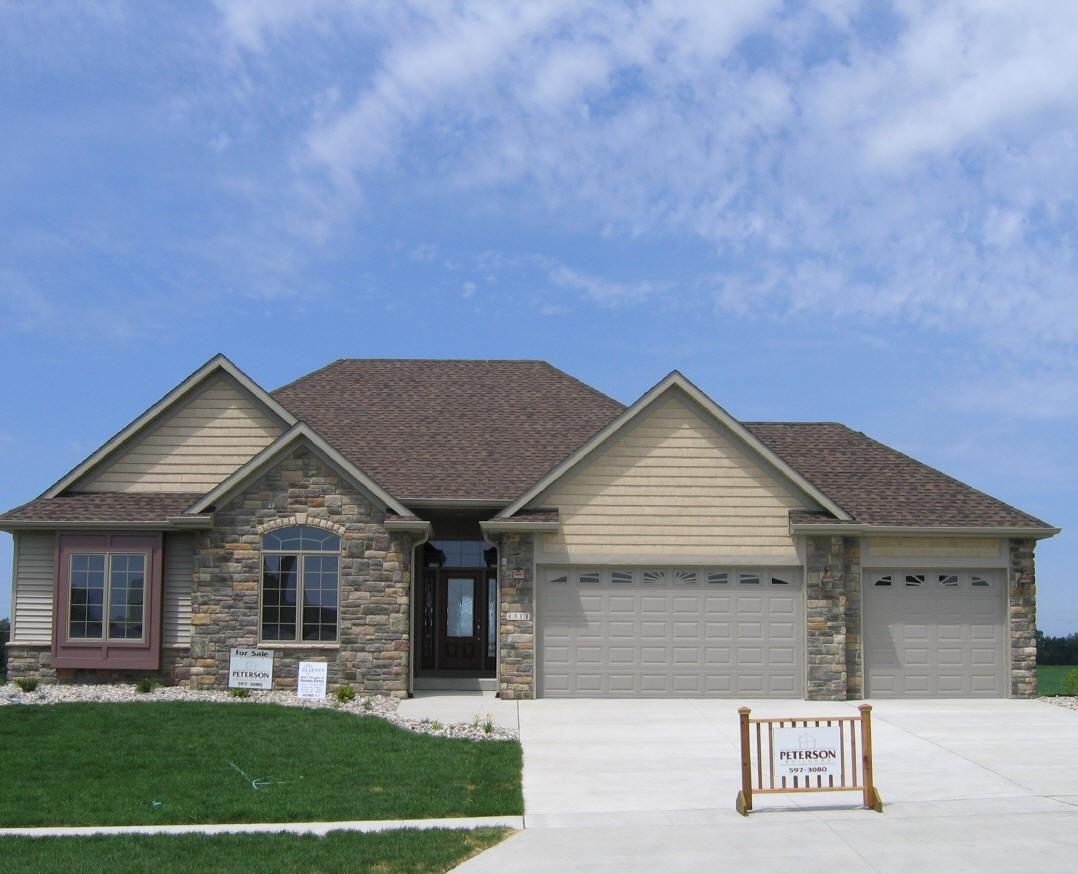 casa en Peterson Builders Inc. por Peterson Builders Inc.