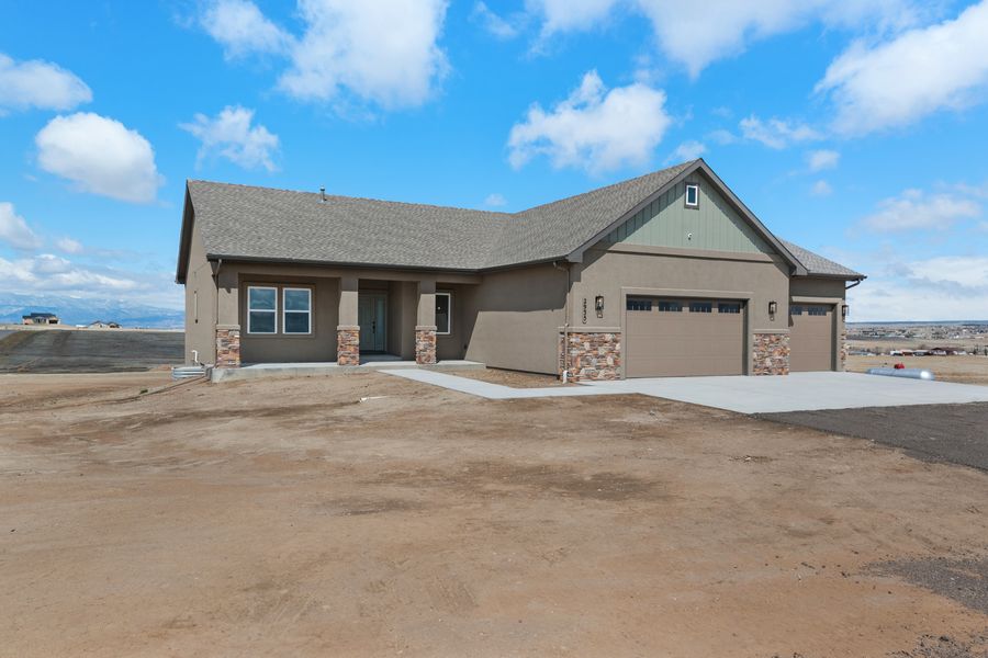16990 Early Light Drive. Colorado Springs, CO 80908