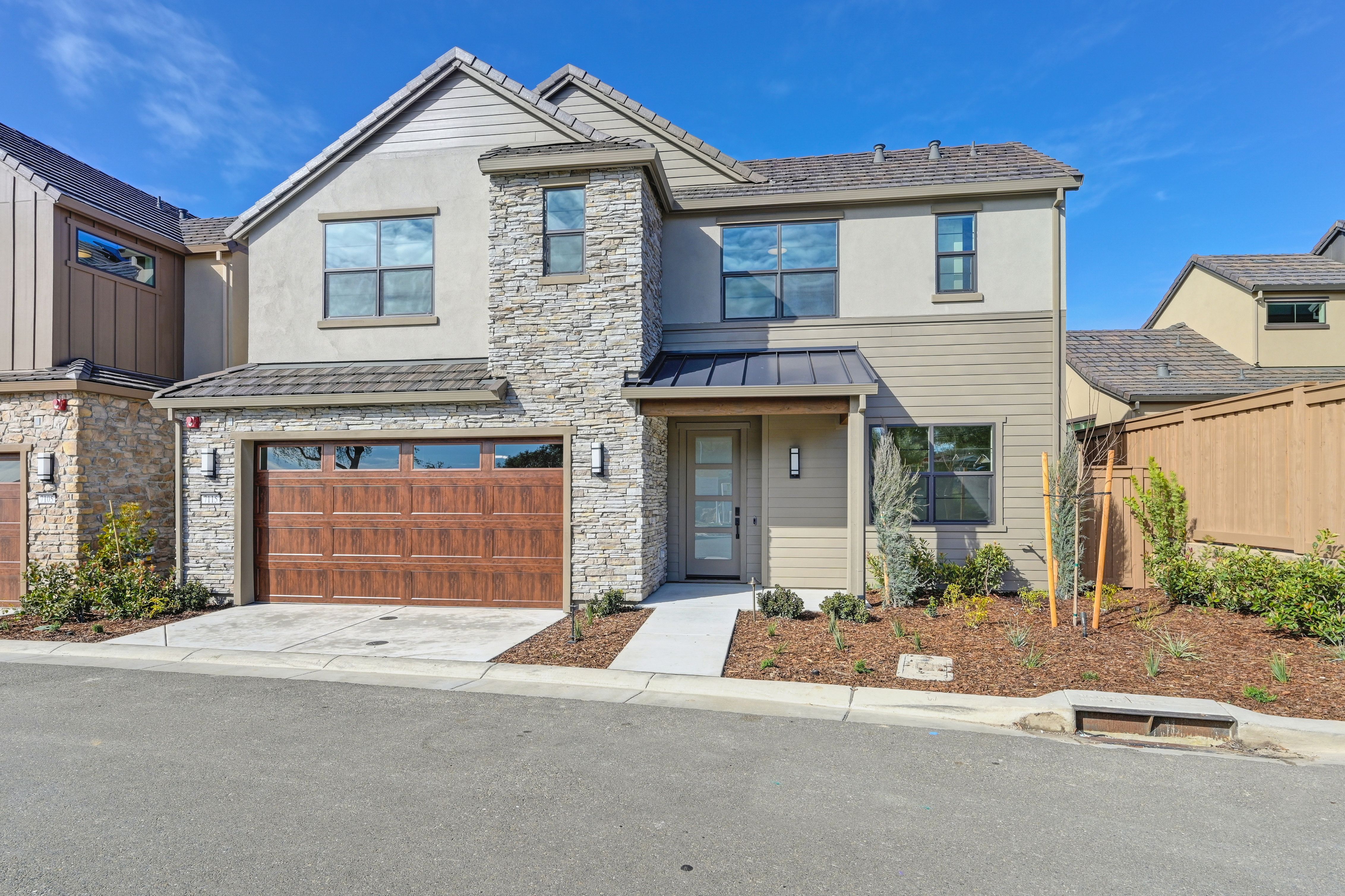 8464 Sun View Cir (Sol 3)