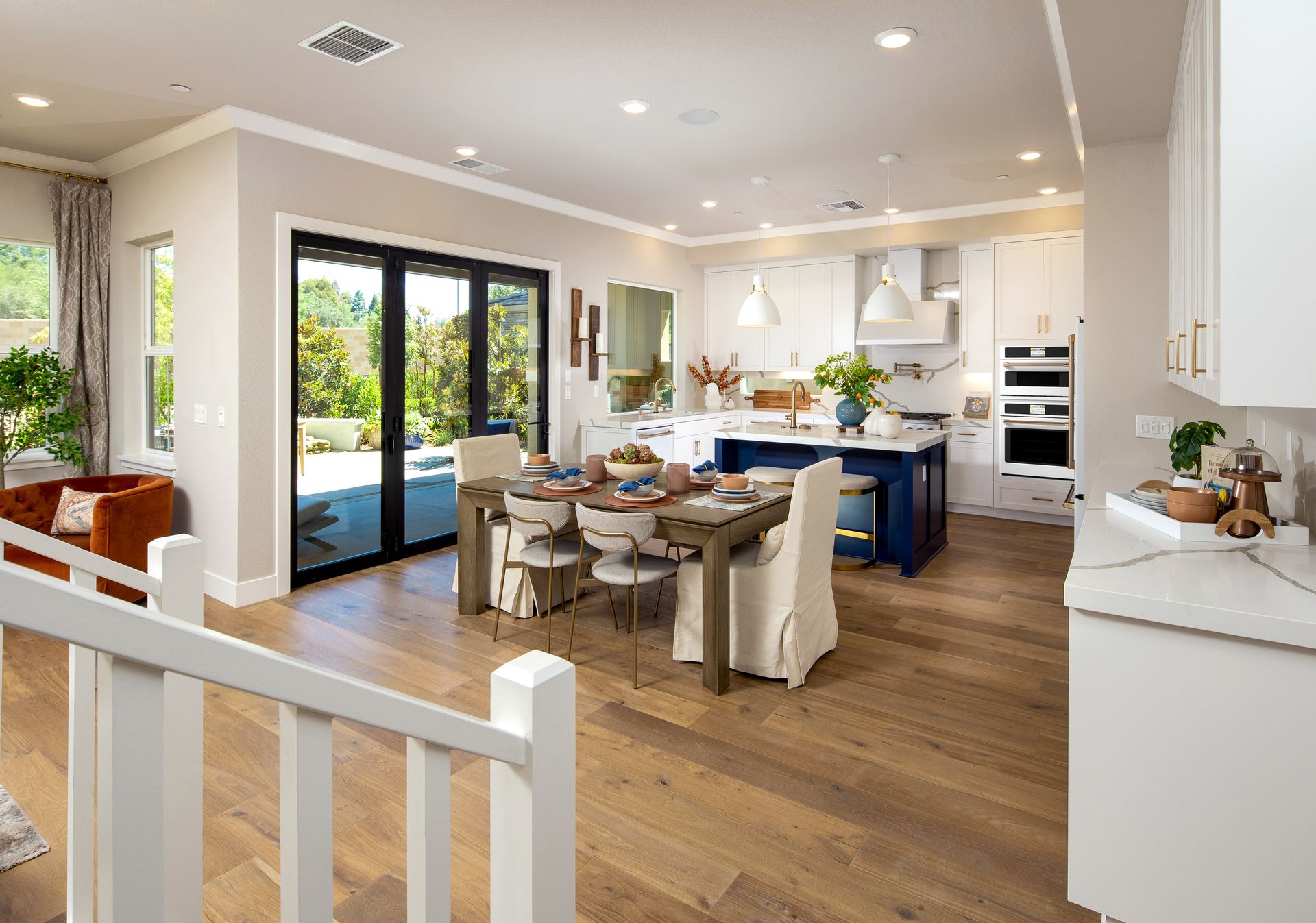 Dining/Kitchen Area
