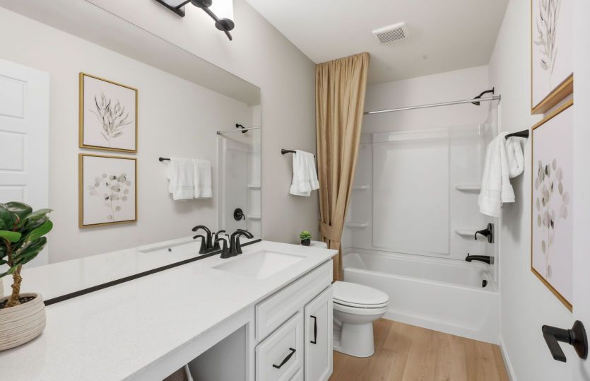 Secondary Full Bath