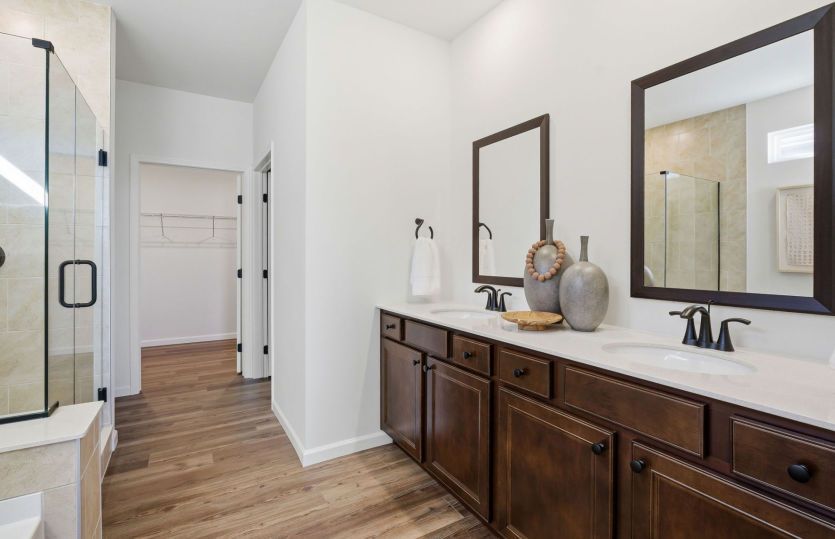 Owner's Bath with Double Bowl Vanity