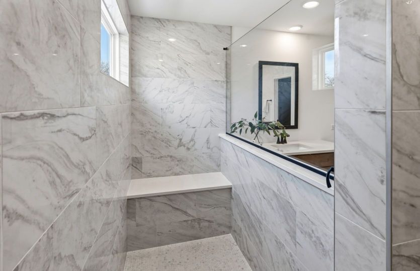 Spa-Like Owner's Bath