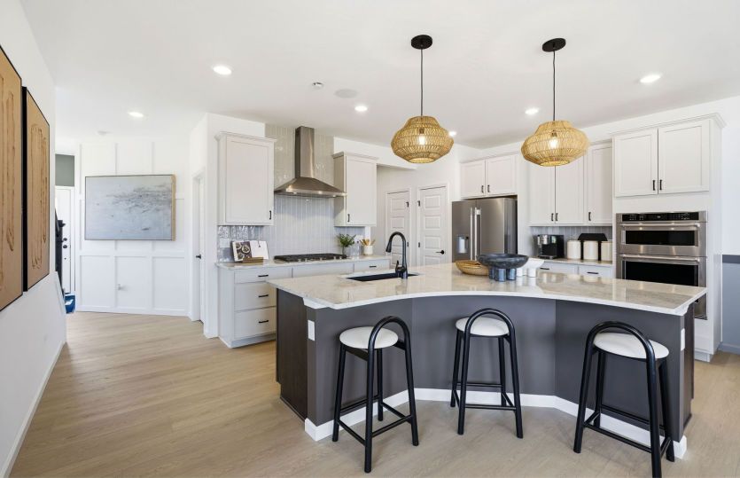 Large Kitchen Island with Open Kitchen Layout