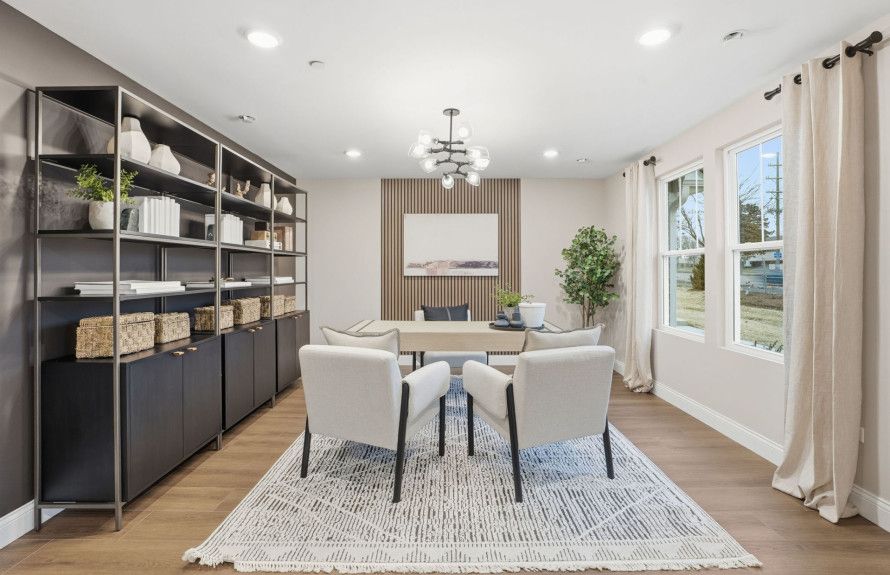 Flex Rooms or Home Offices