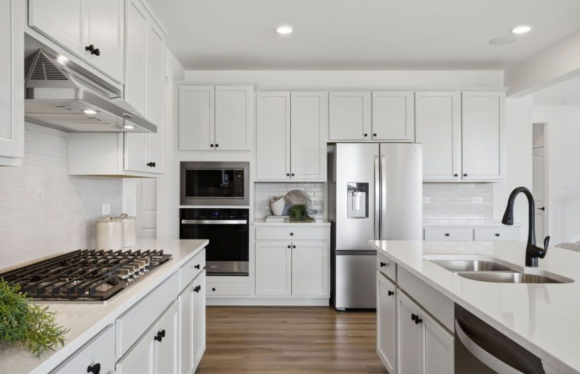 Open Kitchen Perfect for Hosting