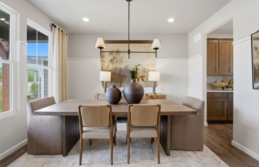 Elegant Dining Room for Entertaining
