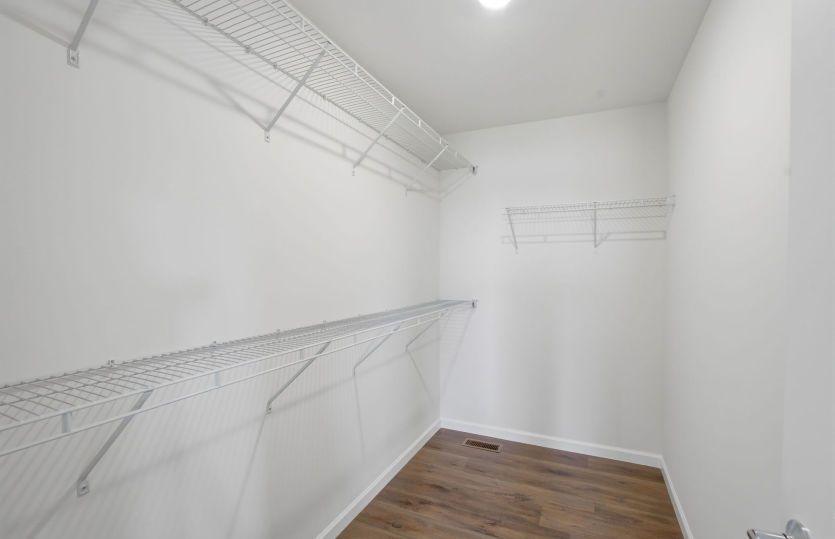 Large Owner's Walk-In Closet