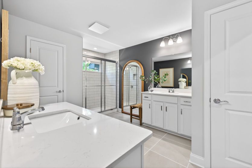 Owner's bath