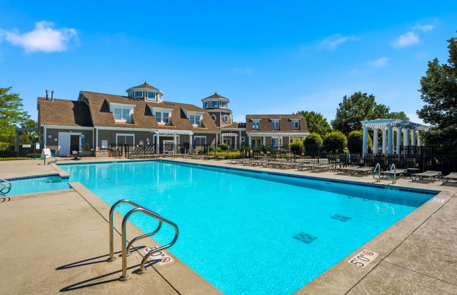 Large Family Pool