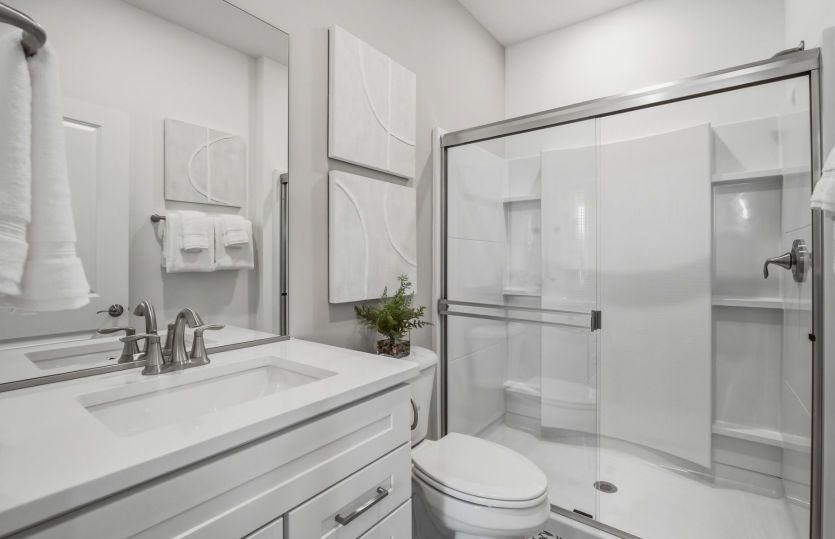 First Floor En-Suite Bathroom