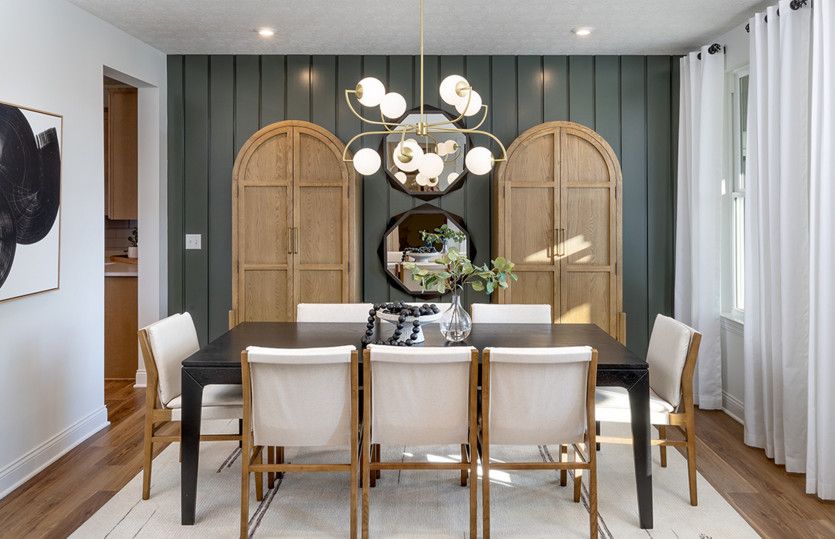 Formal Dining Room for Entertaining