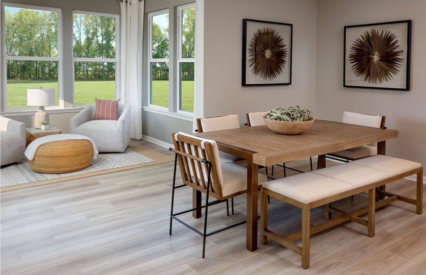 Open Concept Cafe, Perfect for Entertaining