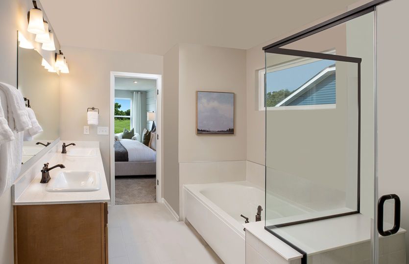 Owner's Bath with Separate Tub/Shower