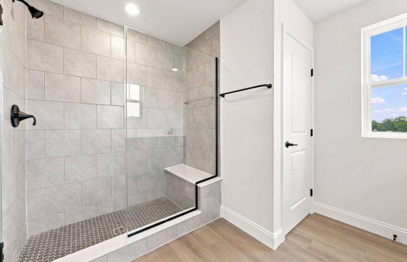 Luxurious Owner's Bath with the Option for a Tub and Walk-in Shower