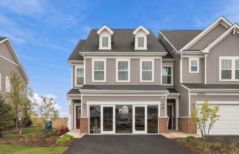 Hadley - Townes at Sawgrass: Bolingbrook, Illinois - Pulte Homes