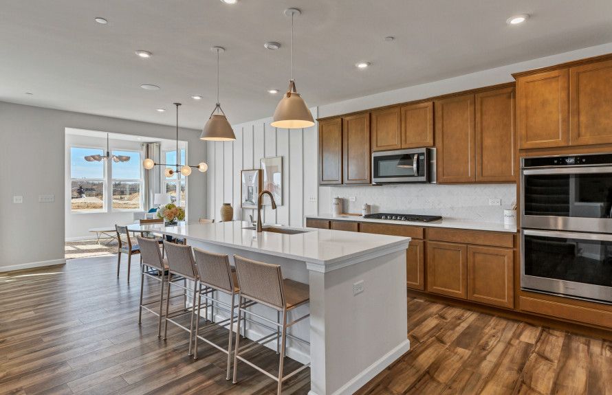 Kitchens Built to Entertain