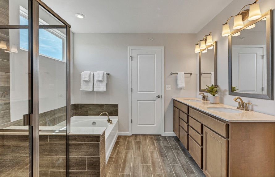 Spa-Like Owner's Baths