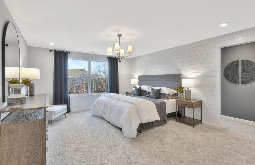 Owner's Suite with En Suite and Walk-in Closet