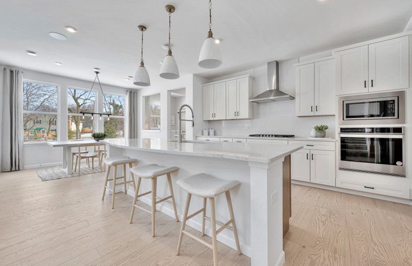 Chef's Kitchen with Large Island for Seating