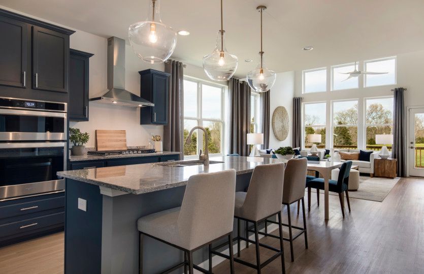 Eat-in kitchen
