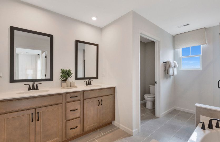 Dual Vanities in Owner's Bath