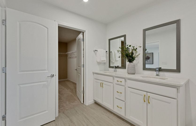 Dual Vanity in Owner's Bath