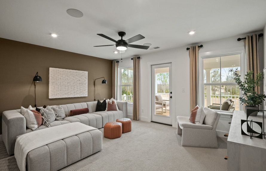 Spacious Upstairs Loft